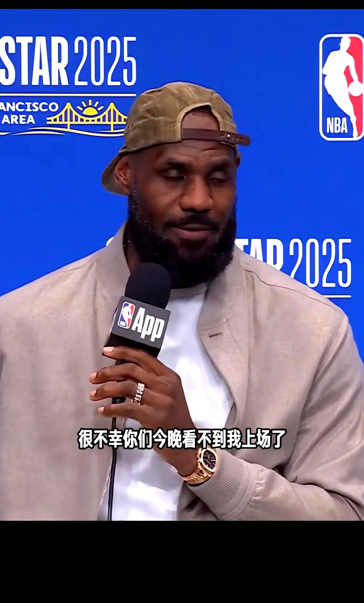 包含詹姆斯重返赛场，爆冷首场状态出色，巴塞罗那观众沸腾！的词条